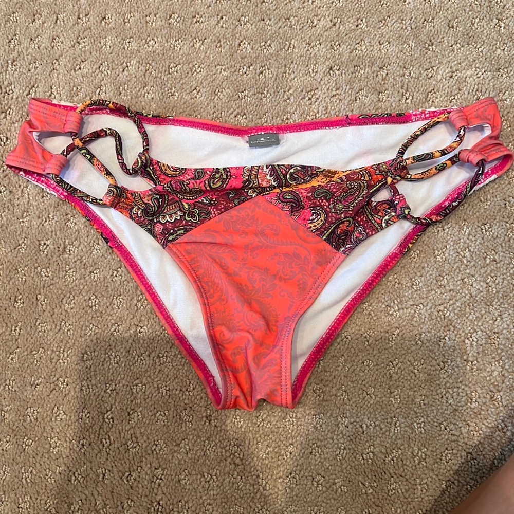O’Neill Bathing Suit Bottoms. Size Small.
